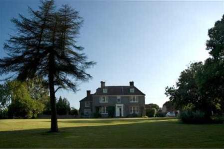 Holmbush House Guest House Hellingly Exterior photo